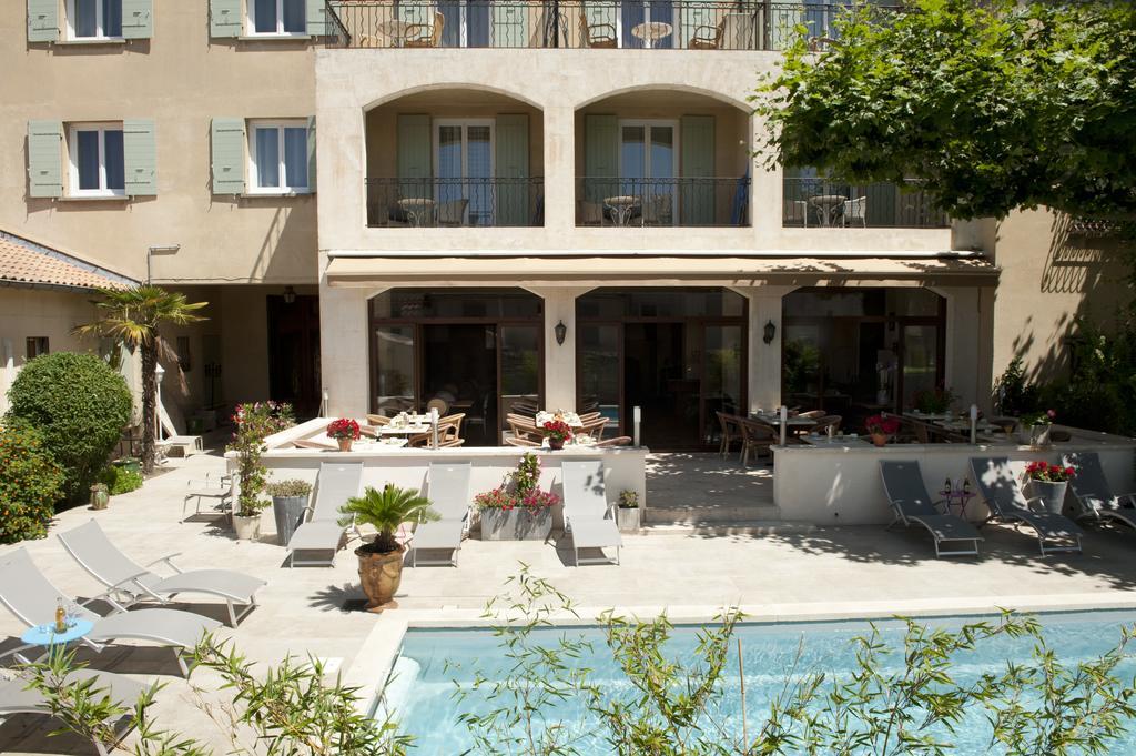 מלון Saint-Rémy-de-Provence Le Castelet Des Alpilles מראה חיצוני תמונה